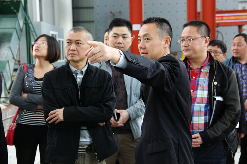公司順利通過四川省質(zhì)量技術(shù)審查評價(jià)中心專家評審組資質(zhì)認(rèn)定現(xiàn)場復(fù)評審